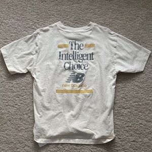 New Balance mens' White Graphic Tee